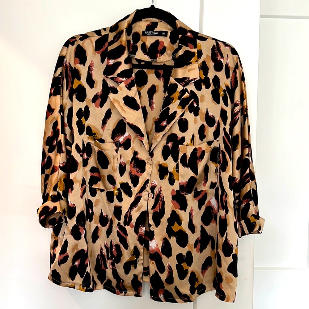 Oversized Animal print collared satin button up